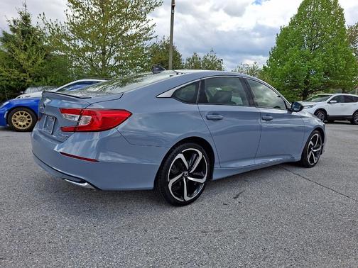 Sonic Gray Pearl 2022 Honda Accord Hybrid Sport
