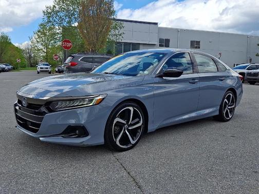 Sonic Gray Pearl 2022 Honda Accord Hybrid Sport