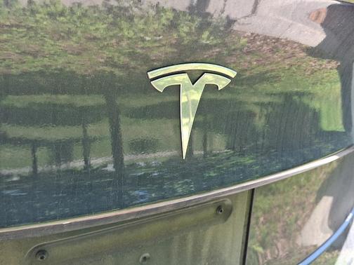 Midnight Silver Metallic 2023 Tesla Model 3 Base