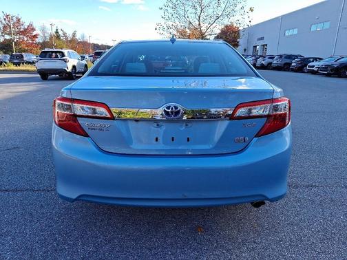 2012 Toyota Camry Hybrid XLE