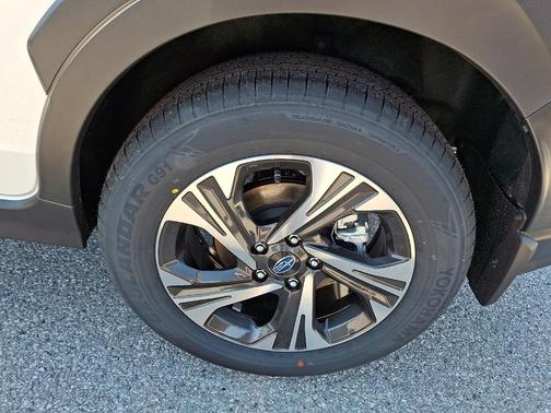 Crystal White Pearl 2026 Subaru Crosstrek Premium