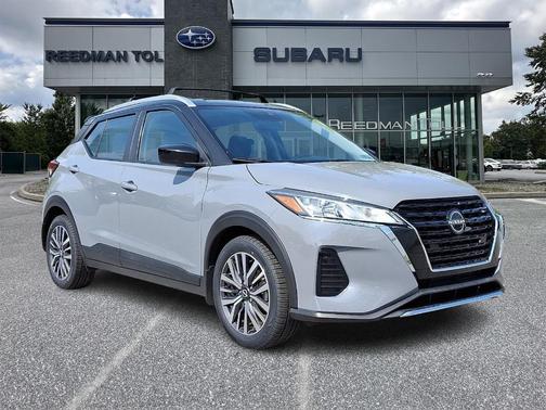 2022 Nissan Kicks SV