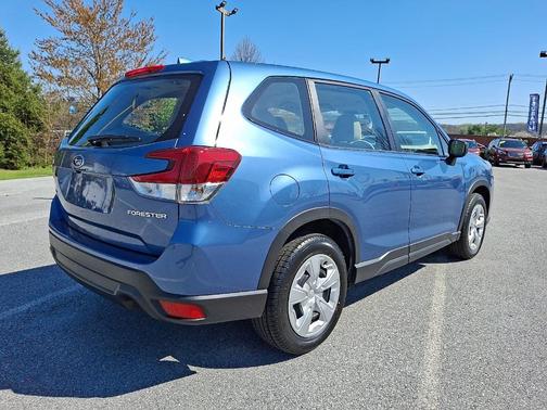 2022 Subaru Forester Base (CVT)