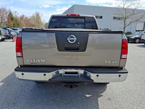2006 Nissan Titan SE Crew Cab