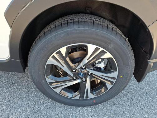Crystal White Pearl 2026 Subaru Crosstrek Premium