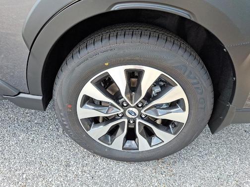2025 Subaru Outback Touring