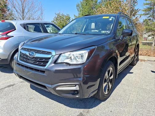Dark Gray Metallic 2017 Subaru Forester 2.5i Premium