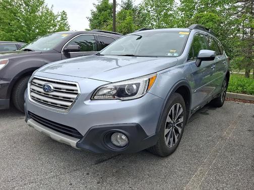 Ice Silver Metallic 2017 Subaru Outback 2.5i Limited