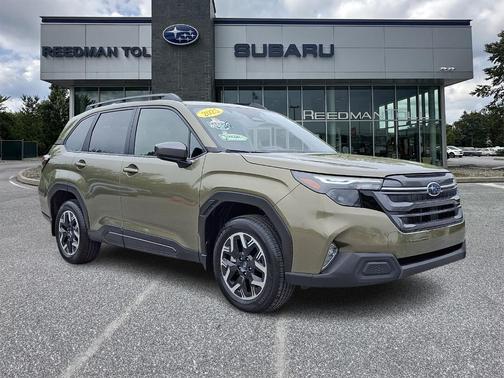 Autumn Green Metallic 2025 Subaru Forester Premium