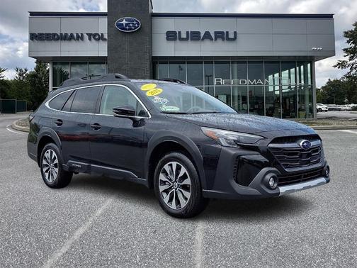 Crystal Black Silica 2025 Subaru Outback Limited