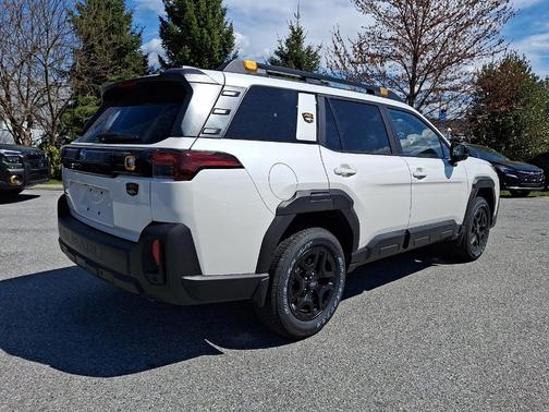 Crystal White Pearl 2026 Subaru Outback Wilderness