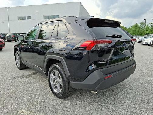 2022 Toyota RAV4 Hybrid LE