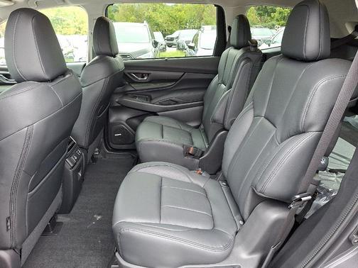 2025 Subaru Ascent Onyx Edition Touring 7-Passenger