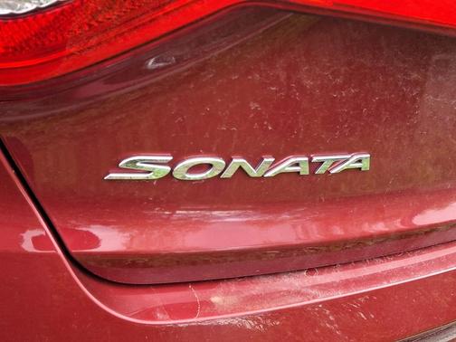 Venetian Red 2016 Hyundai SONATA SE
