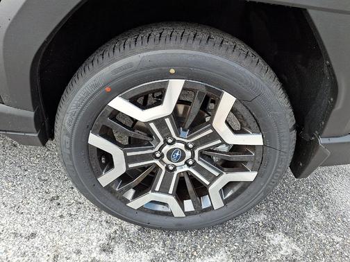 Crystal Black Silica 2026 Subaru Outback Touring XT