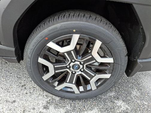 Crystal Black Silica 2026 Subaru Outback Touring XT