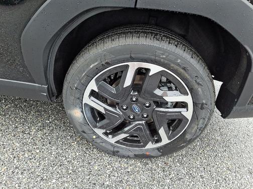 Crystal Black Silica 2026 Subaru Forester Premium