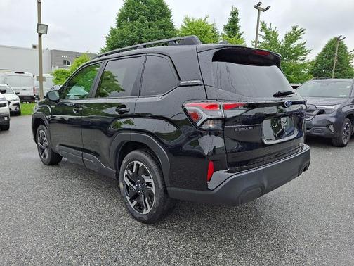 Crystal Black Silica 2026 Subaru Forester Premium