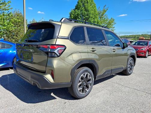 Autumn Green 2026 Subaru Forester Premium
