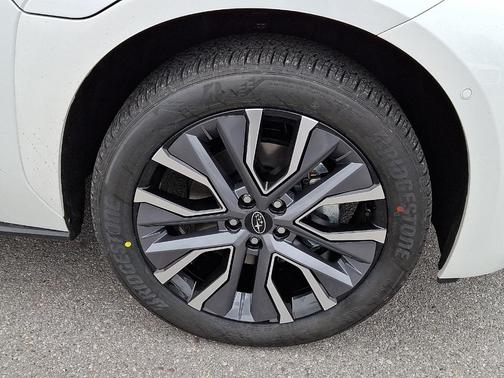 2026 Subaru Solterra Limited