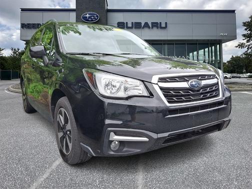 Crystal Black Silica 2017 Subaru Forester 2.5i Premium
