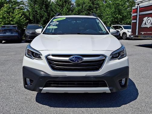 Crystal White Pearl 2020 Subaru Outback Limited