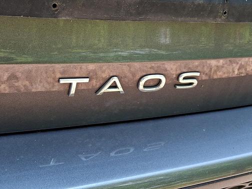 Platinum Gray Metallic 2022 Volkswagen Taos 1.5T S