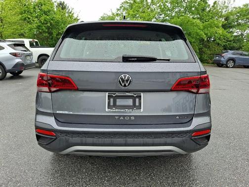 Platinum Gray Metallic 2022 Volkswagen Taos 1.5T S