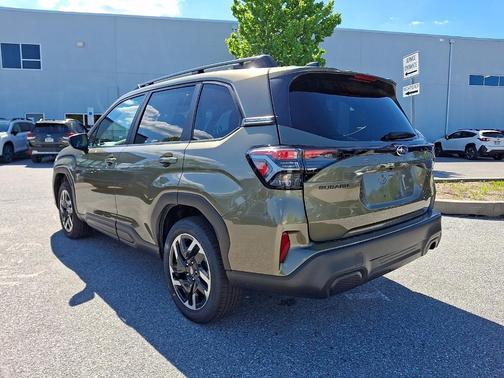 Autumn Green 2026 Subaru Forester Premium