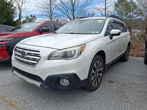 Crystal White Pearl 2015 Subaru Outback 3.6R Limited