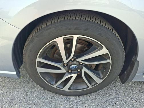 Ice Silver Metallic 2019 Subaru Legacy 2.5i Sport