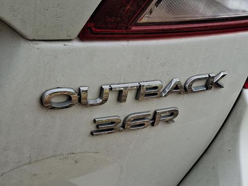 2016 Subaru Outback 3.6R Limited