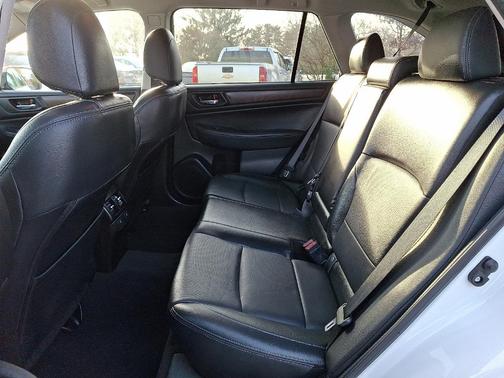 2016 Subaru Outback 3.6R Limited