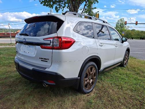 2025 Subaru Ascent Bronze Edition 7-Passenger