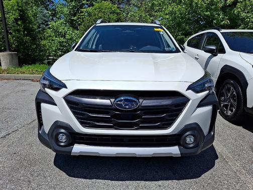 Crystal White Pearl 2024 Subaru Outback Touring XT