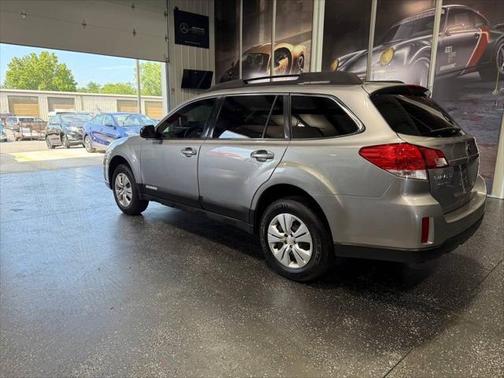 2011 Subaru Outback 2.5i