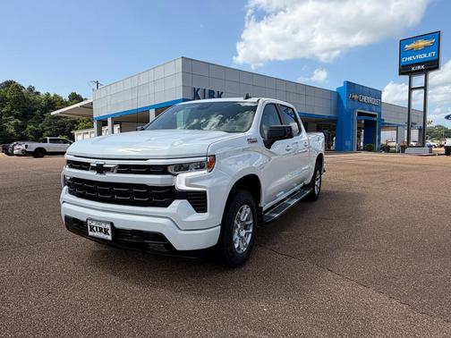 Summit White 2026 Chevrolet Silverado 1500 RST