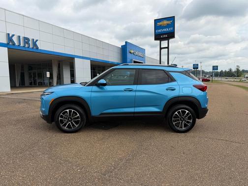 Marina Blue Metallic 2025 Chevrolet Trailblazer LT