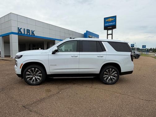 Polar White Tricoat 2026 Chevrolet Tahoe 4WD High Country