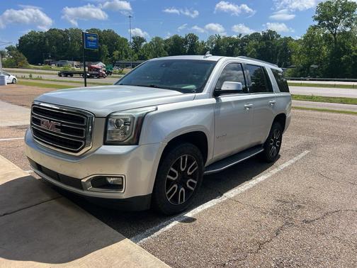 Quicksilver Metallic 2017 GMC Yukon SLT