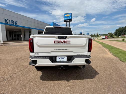 White Frost Tricoat 2024 GMC Sierra 2500 Denali
