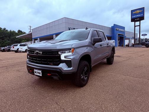 Sterling Gray Metallic 2024 Chevrolet Silverado 1500 LT Trail Boss