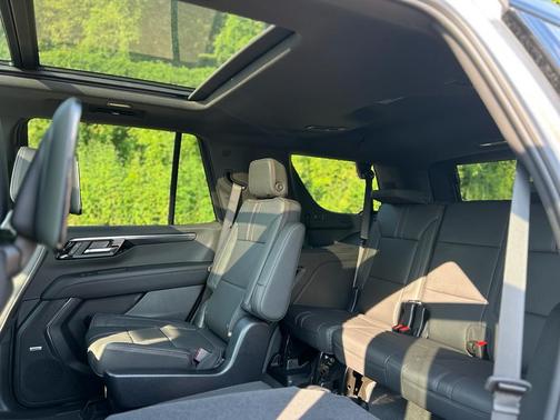 2025 Chevrolet Tahoe 4WD RST
