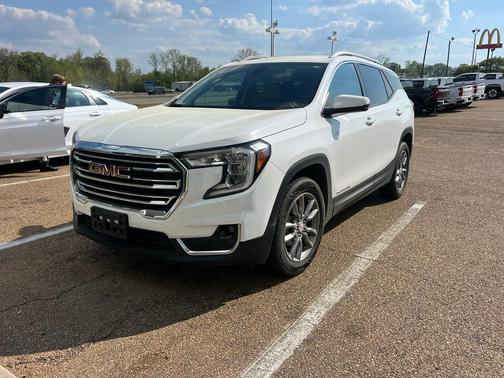 Summit White 2022 GMC Terrain SLT