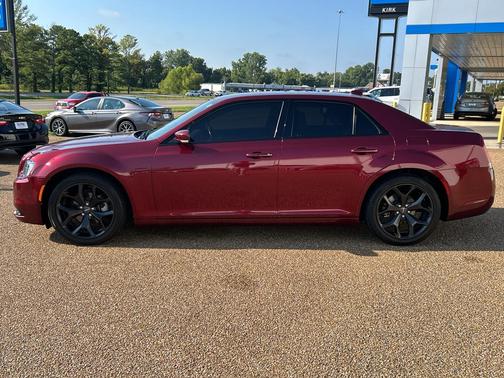 2021 Chrysler 300 S
