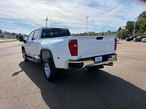2026 Chevrolet Silverado 3500 LTZ