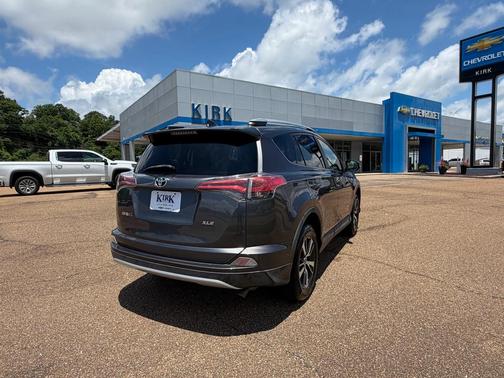 Magnetic Gray Metallic 2016 Toyota RAV4 XLE