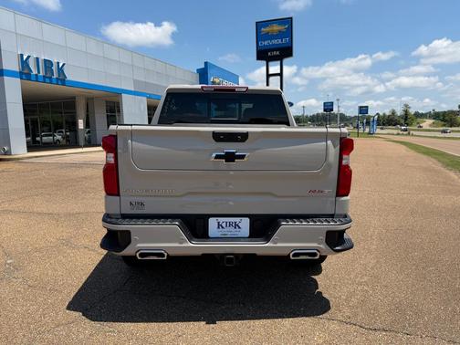 White Sands 2026 Chevrolet Silverado 1500 RST