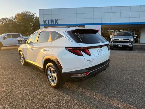 White Pearl 2024 Hyundai TUCSON SEL