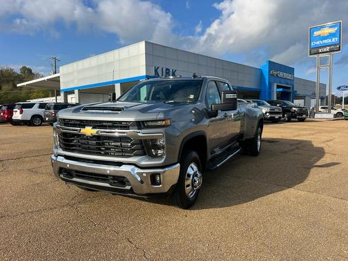 2026 Chevrolet Silverado 3500 LT